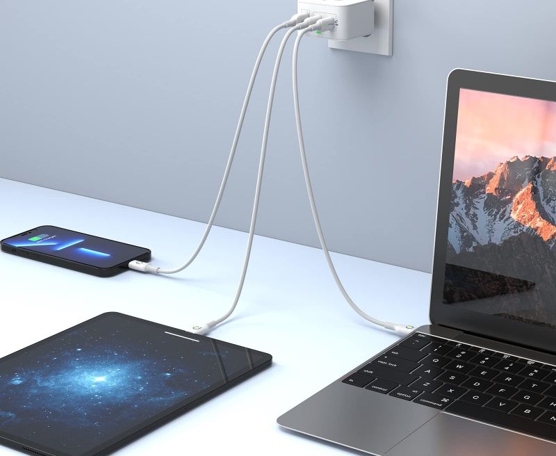 caricabatteria-usb-wicaya-schermato